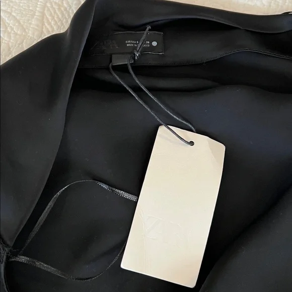 Zara Asymmetrical Black Skirt - Picture 2 of 4